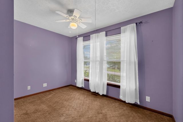 3840 Pleasant Chapel Road SE, Heath, OH 43056