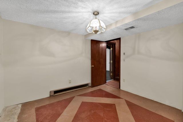 3840 Pleasant Chapel Road SE, Heath, OH 43056