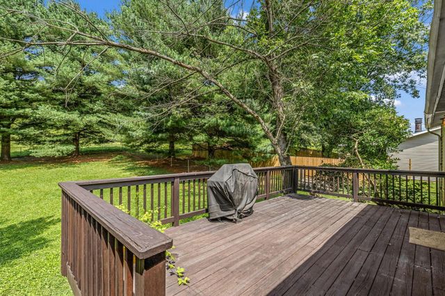 3840 Pleasant Chapel Road SE, Heath, OH 43056