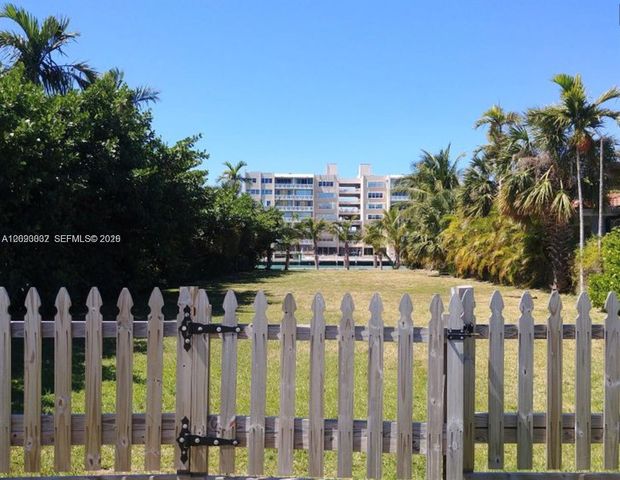 9480 Bay Drive, Surfside, FL 33154