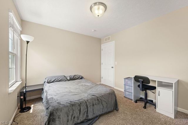 37529 Tail Feather Drive, North Ridgeville, OH 44039