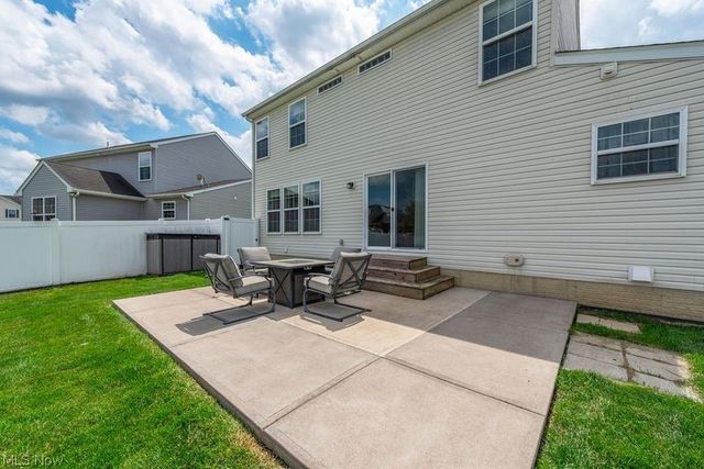 37529 Tail Feather Drive, North Ridgeville, OH 44039
