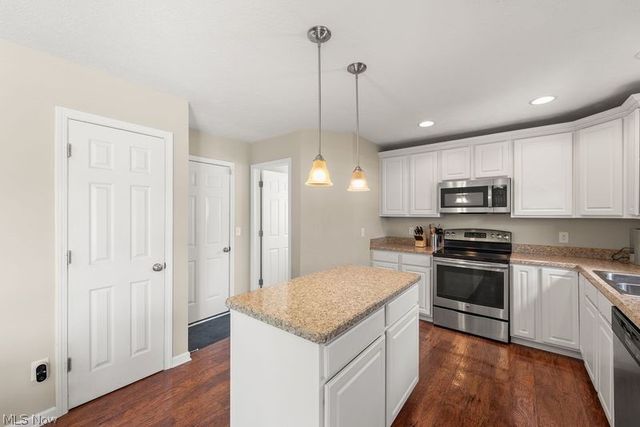 37529 Tail Feather Drive, North Ridgeville, OH 44039