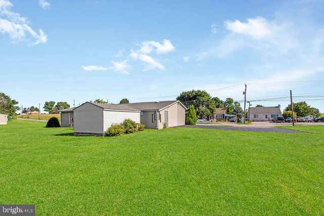 1480 DELTA RD, Red Lion, PA 17356