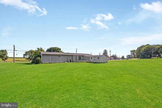 1480 DELTA RD, Red Lion, PA 17356