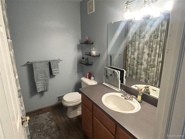 25588 Sun Sail Court, Harrison Twp, MI 48045