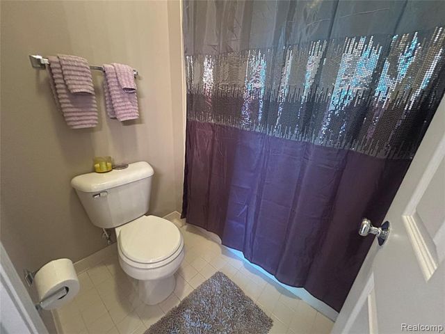 25588 Sun Sail Court, Harrison Twp, MI 48045