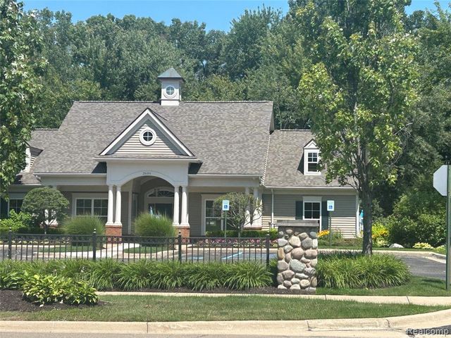 25588 Sun Sail Court, Harrison Twp, MI 48045