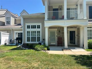 25588 Sun Sail Court, Harrison Twp, MI 48045