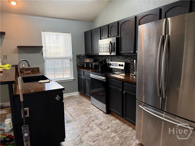 487 Shadowbrook Circle, Springfield, GA 31329