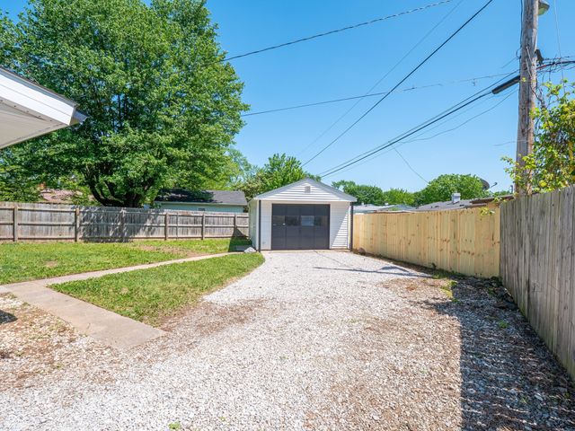 3051 Davis Drive, Indianapolis, IN 46221