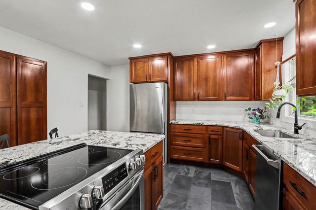 3488 N Van Kal Street, Oshtemo Twp, MI 49009