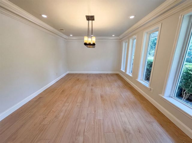 3423 Willow Crest Lane, Dallas, TX 75233