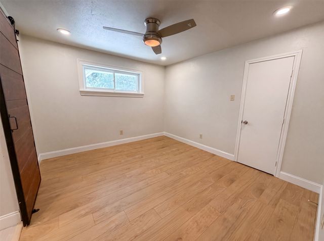 3423 Willow Crest Lane, Dallas, TX 75233