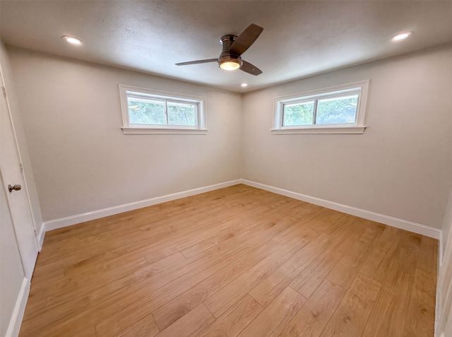 3423 Willow Crest Lane, Dallas, TX 75233