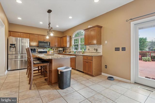 223 AUTUMN HILL DR, Oxford, PA 19363