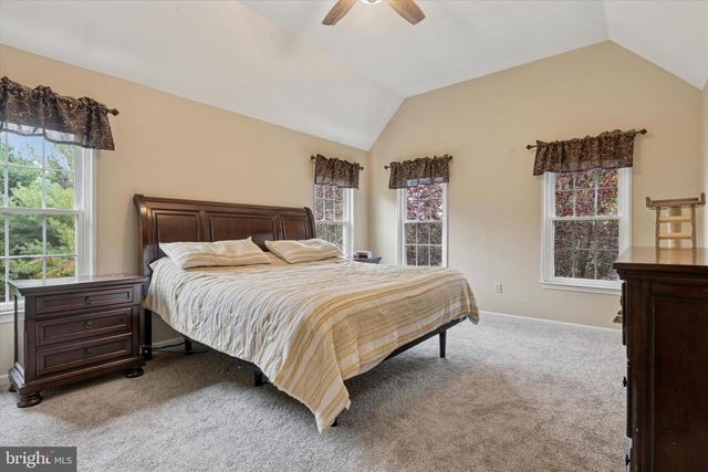 223 AUTUMN HILL DR, Oxford, PA 19363