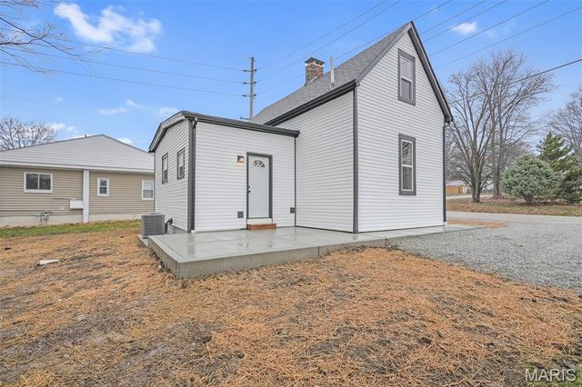 326 Gilbert Street, Swansea, IL 62226