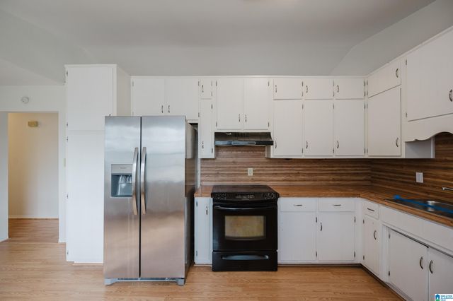 2025 PHILLIPS CIRCLE, Leeds, AL 35094