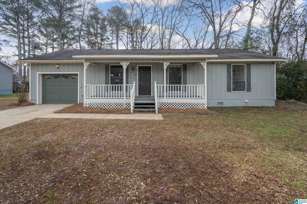 2025 PHILLIPS CIRCLE, Leeds, AL 35094
