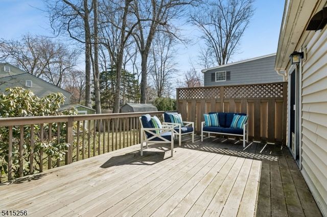 76 Magnolia Dr, New Providence Boro, NJ 07974