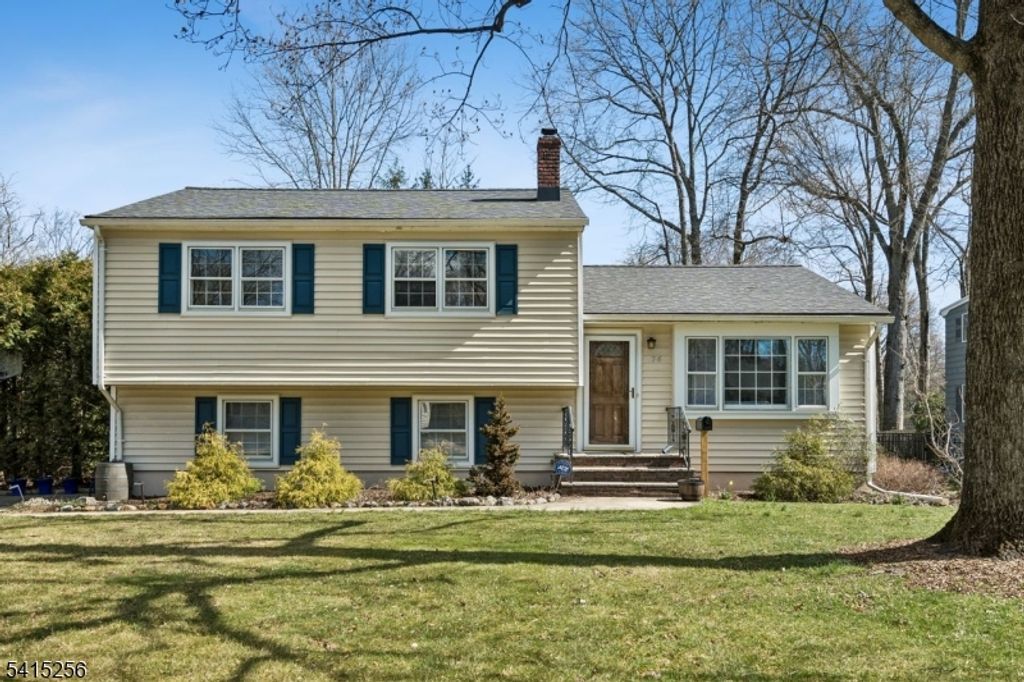 76 Magnolia Dr, New Providence Boro, NJ 07974