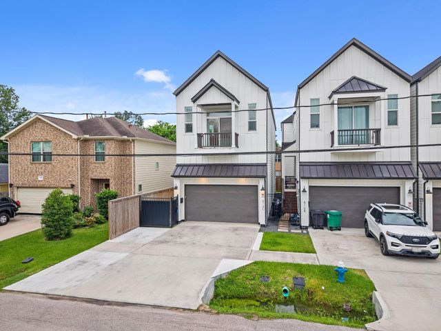 816 E 38th St C, Houston, TX 77091