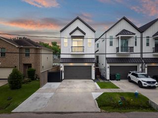 816 E 38th St C, Houston, TX 77091