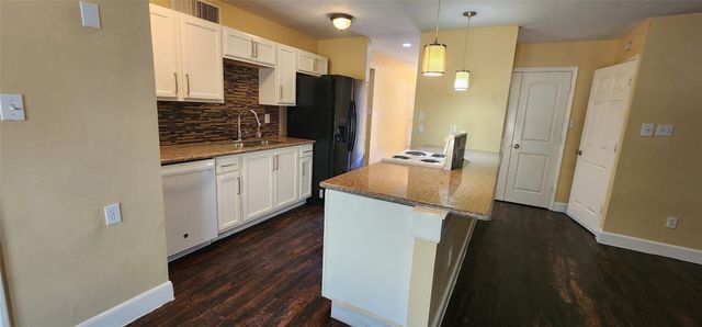 510 Stonewall Drive, Richmond, TX 77469