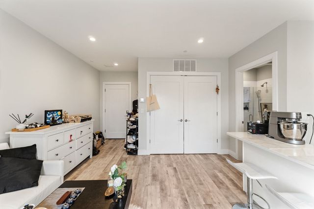 1457 Tremont St. 308, Boston, MA 02120