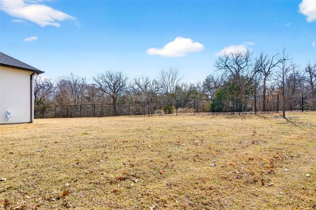 2105 Foxborough Trail, Flower Mound, TX 75028