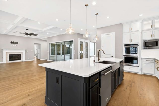 2105 Foxborough Trail, Flower Mound, TX 75028