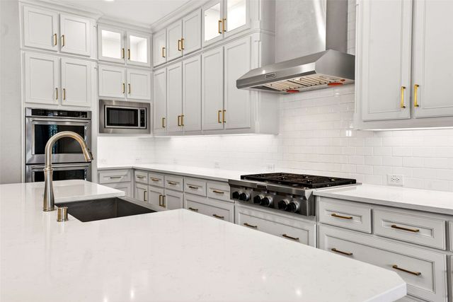 2105 Foxborough Trail, Flower Mound, TX 75028