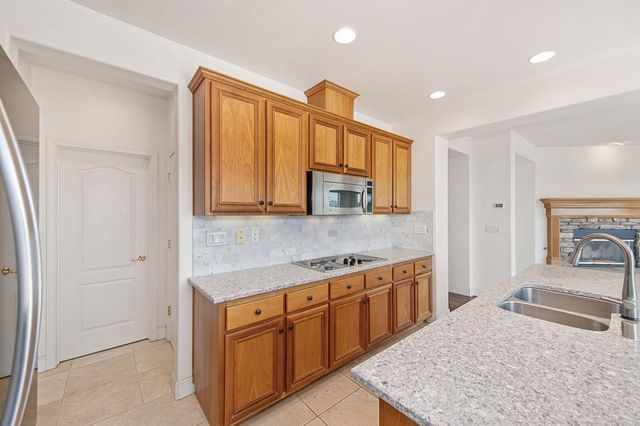 5042 Courtney Way, El Dorado Hills, CA 95762