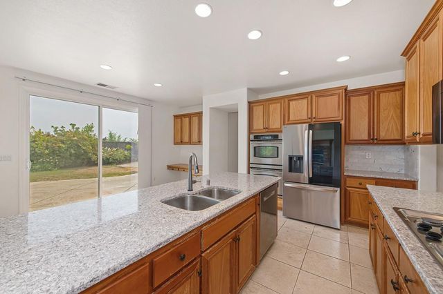 5042 Courtney Way, El Dorado Hills, CA 95762