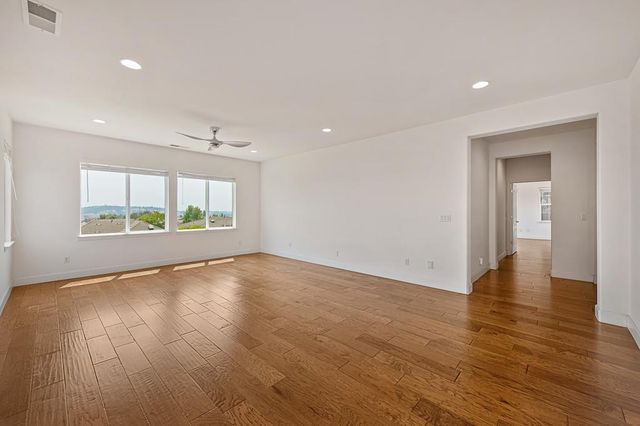 5042 Courtney Way, El Dorado Hills, CA 95762