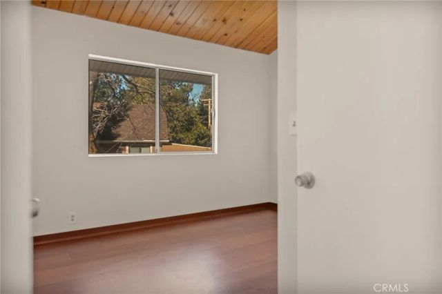 31047 Summit, Running Springs, CA 92382