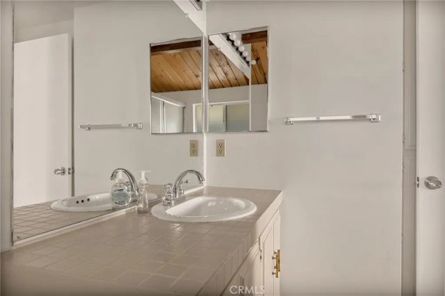 31047 Summit, Running Springs, CA 92382