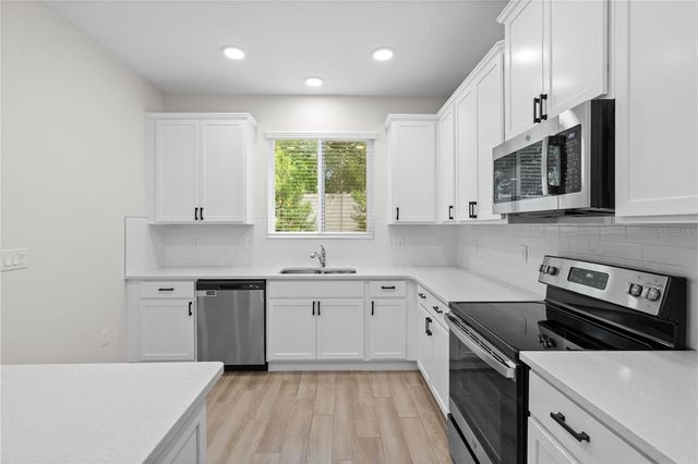 3181 RIVERBOAT WAY, Oviedo, FL 32765