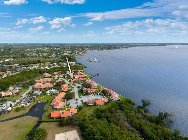 3501 SE Sandpiper Court, Port St Lucie, FL 34952