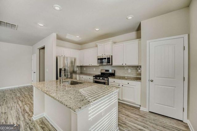 626 Royal Crest Court, Canton, GA 30115