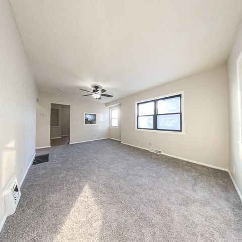 823 E 23rd Court, Des Moines, IA 50317