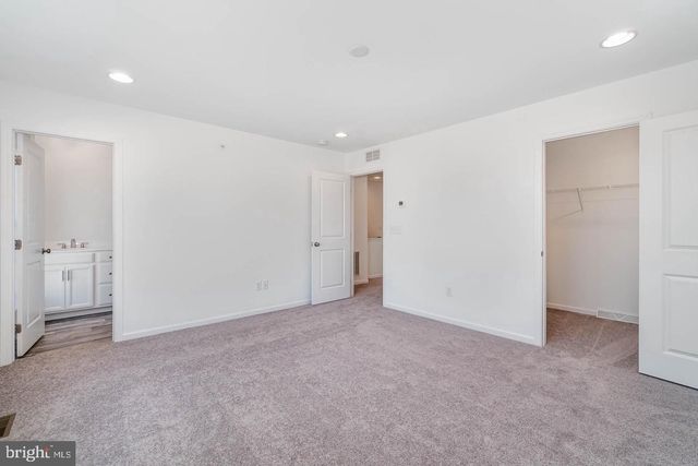 3252 MATEER LN, Mechanicsburg, PA 17055