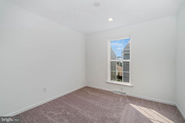 3252 MATEER LN, Mechanicsburg, PA 17055