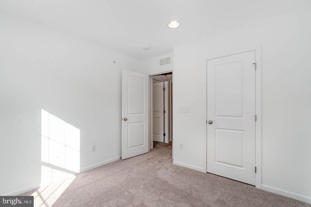 3252 MATEER LN, Mechanicsburg, PA 17055