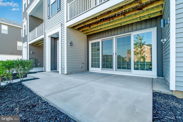 3252 MATEER LN, Mechanicsburg, PA 17055