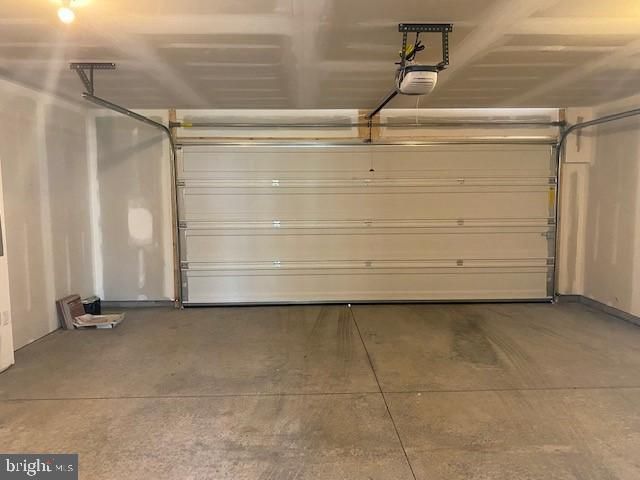 3252 MATEER LN, Mechanicsburg, PA 17055