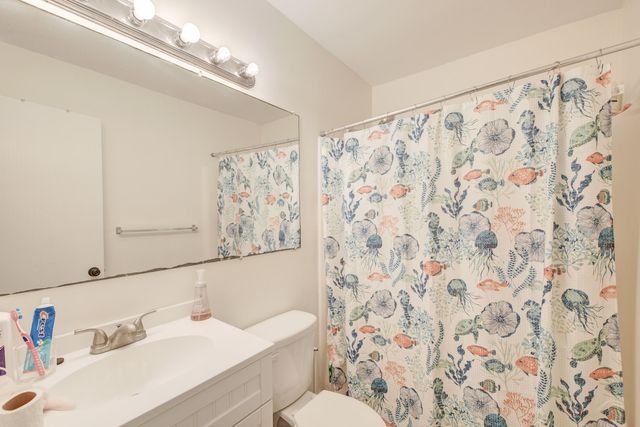 21 Rivers Point Row Apt 9g, Charleston, SC 29412