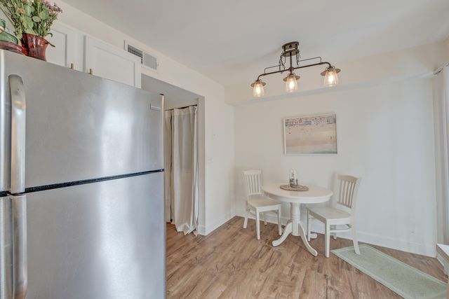 21 Rivers Point Row Apt 9g, Charleston, SC 29412