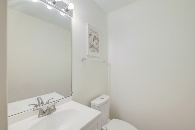 21 Rivers Point Row Apt 9g, Charleston, SC 29412